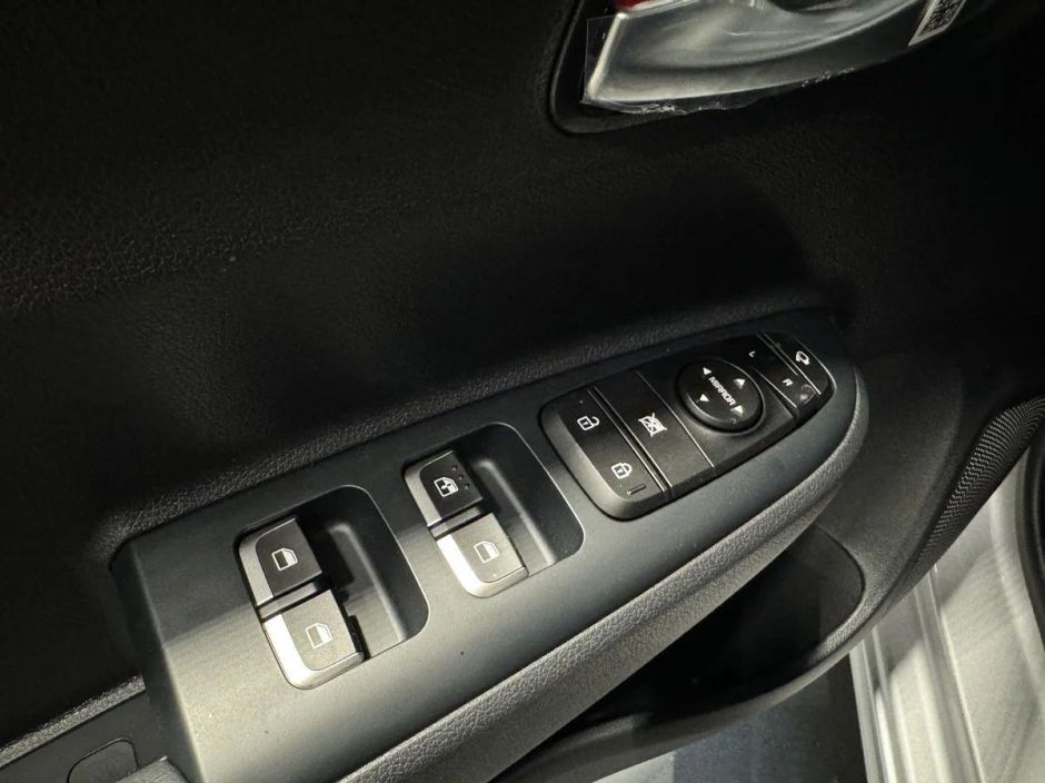 Solaris KRS Prestige 1.6 АКПП, 2024 фото 9