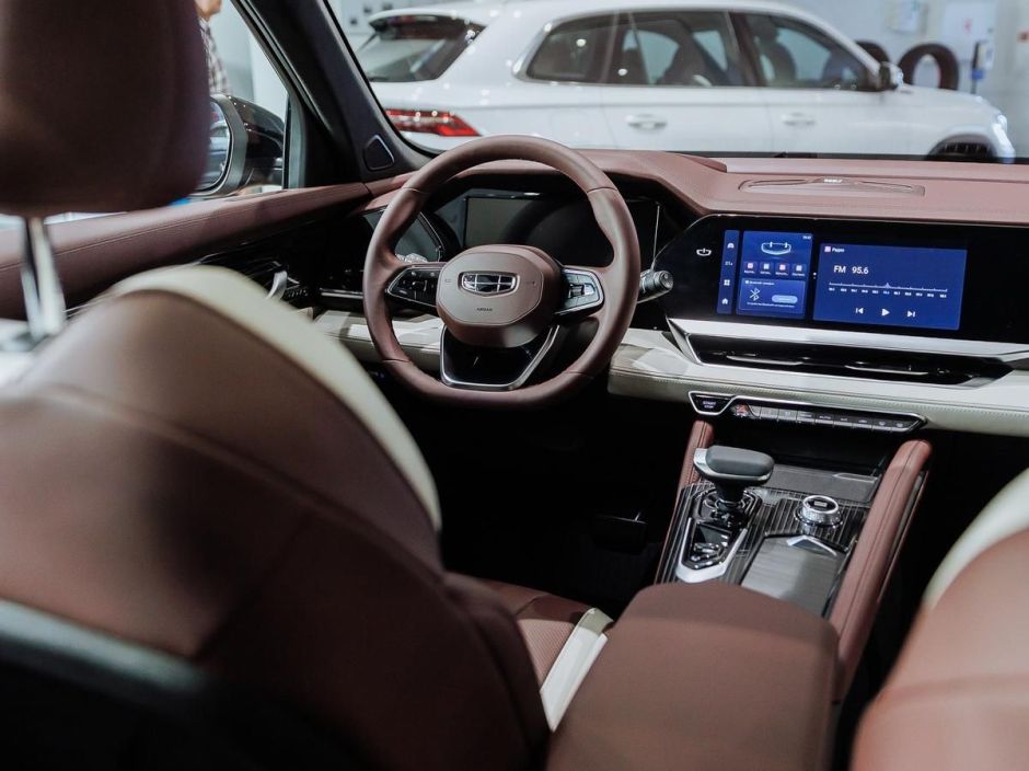 Geely Monjaro Flagship 2.0 АКПП, 2024 фото 6