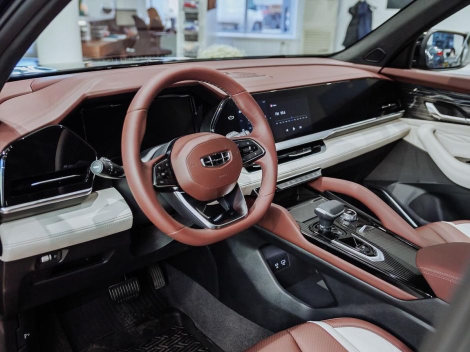 Geely Monjaro Flagship 2.0 АКПП, 2024 фото 7