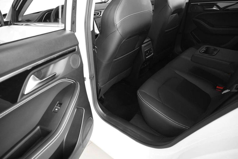 JAC J7 Luxury 1.5 CVT, 2024 фото 5