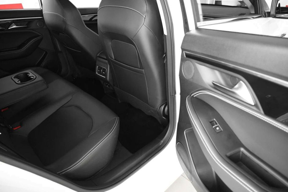 JAC J7 Luxury 1.5 CVT, 2024 фото 7