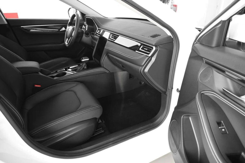 JAC J7 Luxury 1.5 CVT, 2024 фото 8