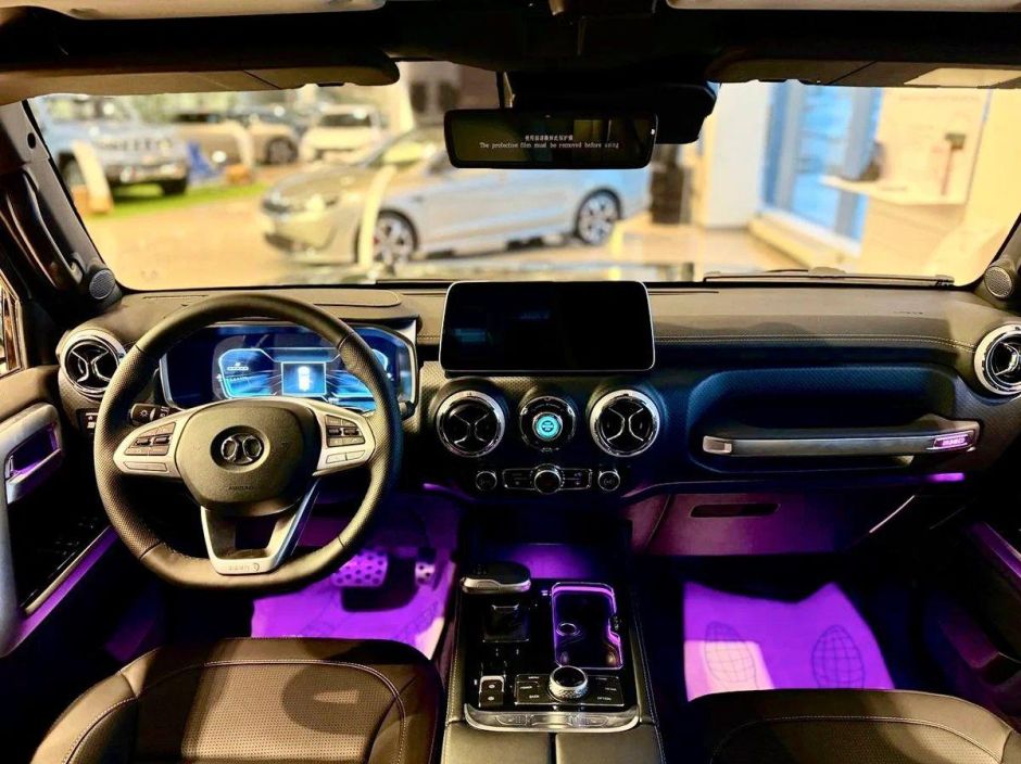 BAIC BJ40 Flagship 2.0 АКПП, 2024 фото 6