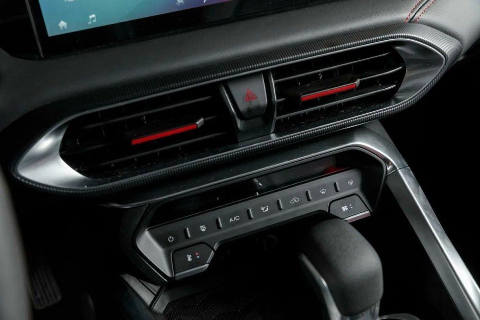 Kaiyi E5 Luxury Sport 1.5 CVT, 2024 фото 9