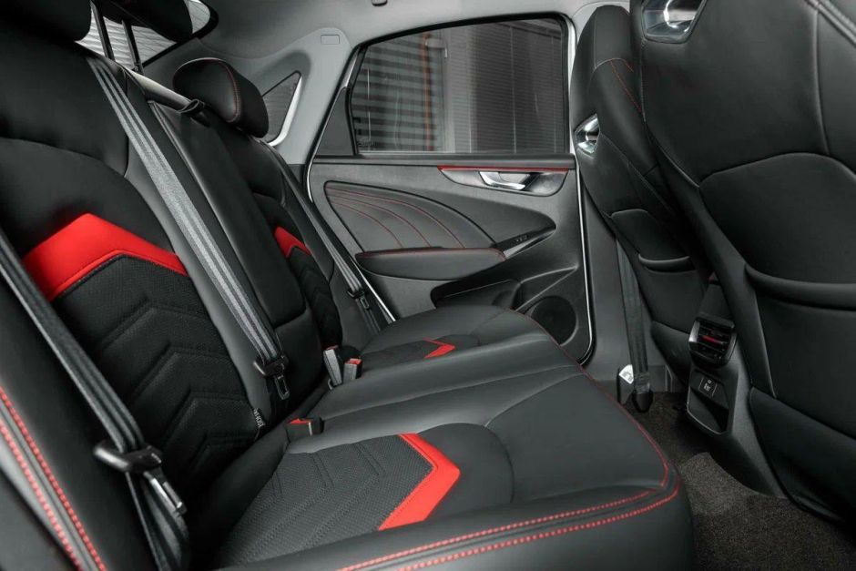 Kaiyi E5 Luxury Sport 1.5 CVT, 2024 фото 13