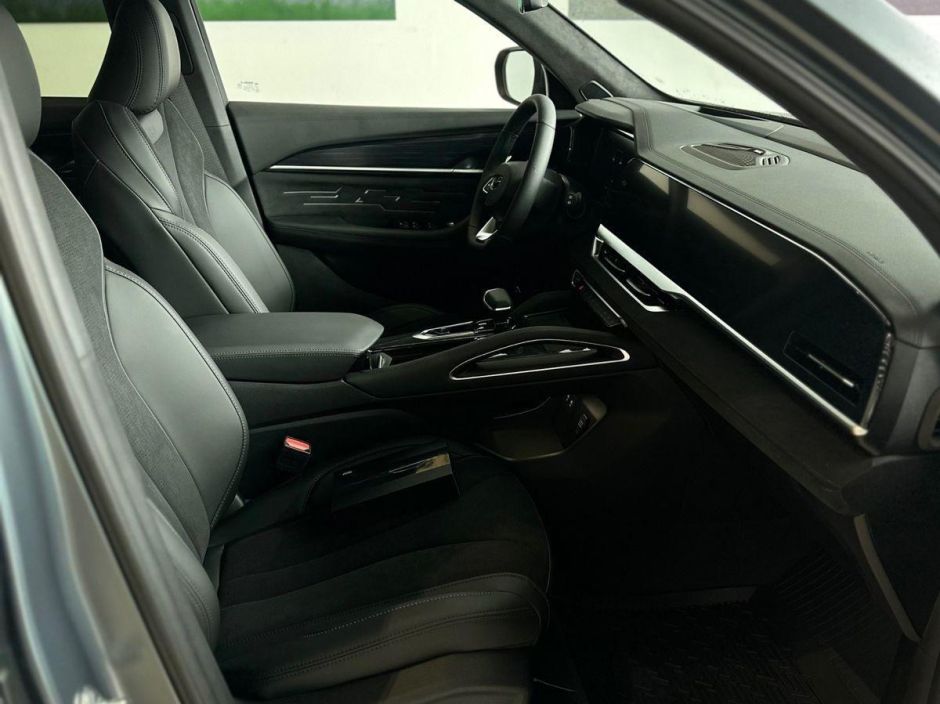 Geely Monjaro Exclusive 2.0 АКПП, 2024 фото 5