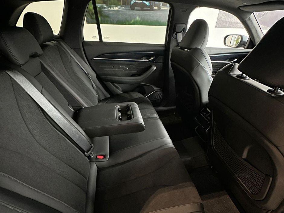 Geely Monjaro Exclusive 2.0 АКПП, 2024 фото 8