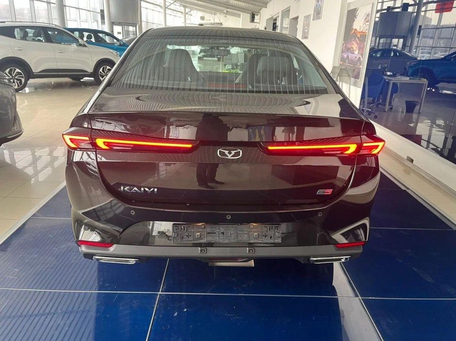 Kaiyi E5 Standard 1.5 МКПП, 2024 фото 4