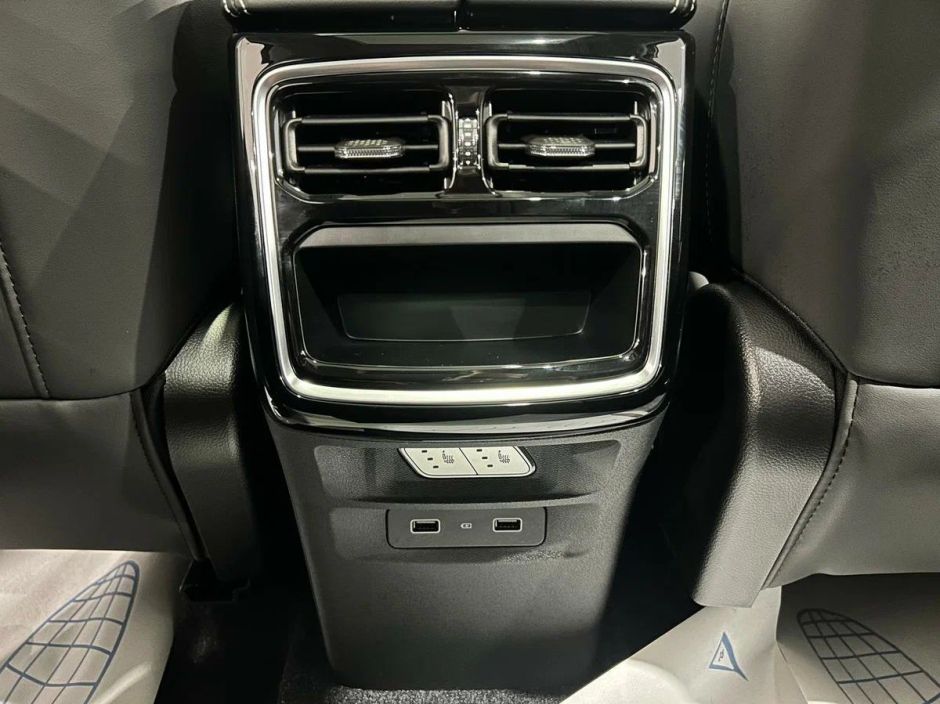 JETOUR X70 Plus Comfort 1.6 РКПП, 2024 фото 9