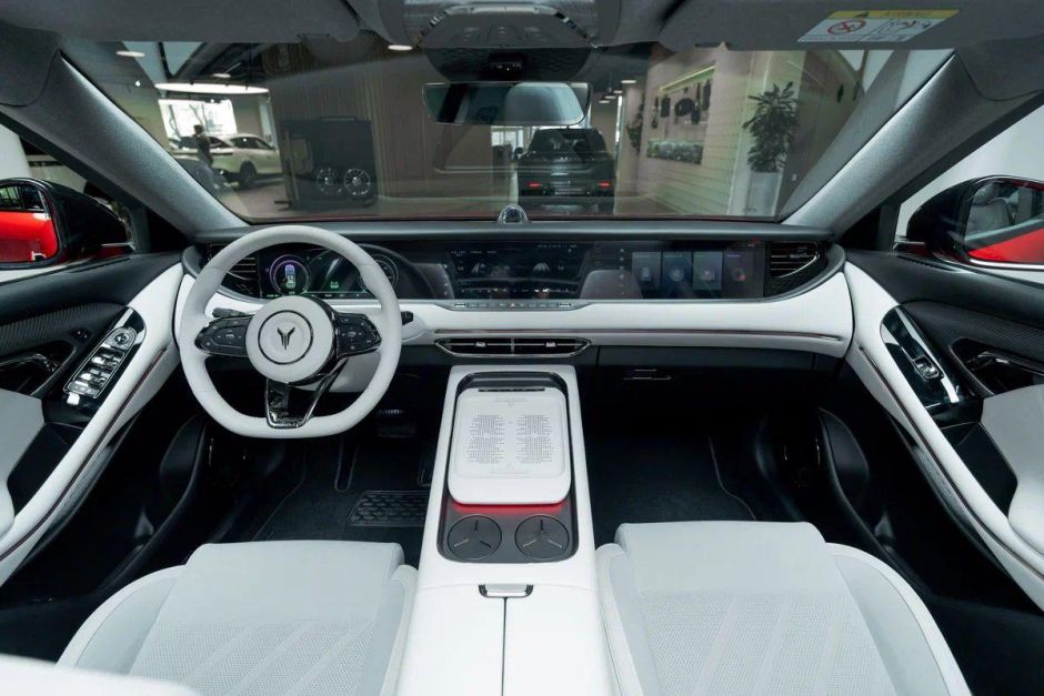 Voyah Free EVR Sport Edition 1.5 АКПП, 2024 фото 6