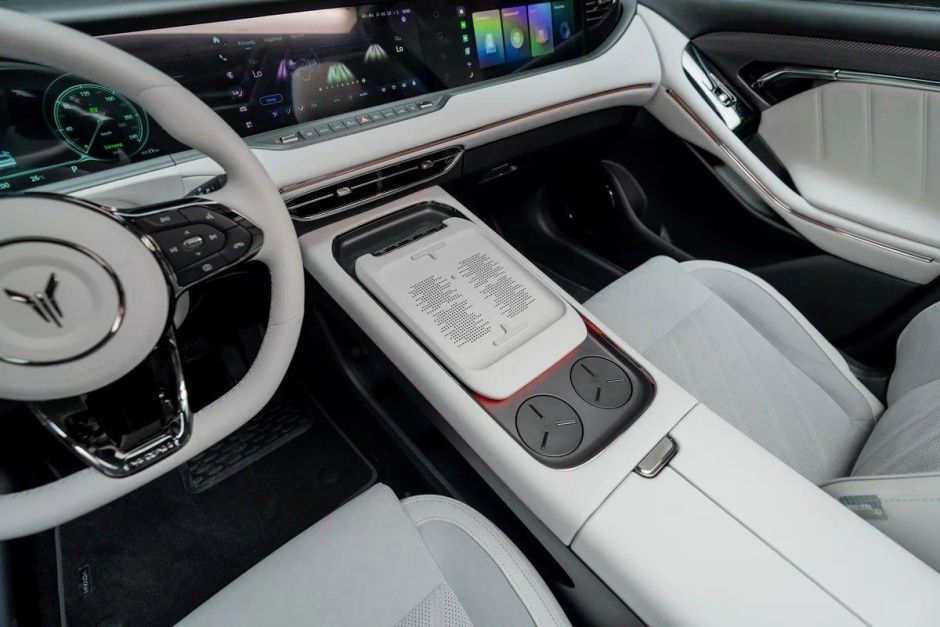 Voyah Free EVR Sport Edition 1.5 АКПП, 2024 фото 8