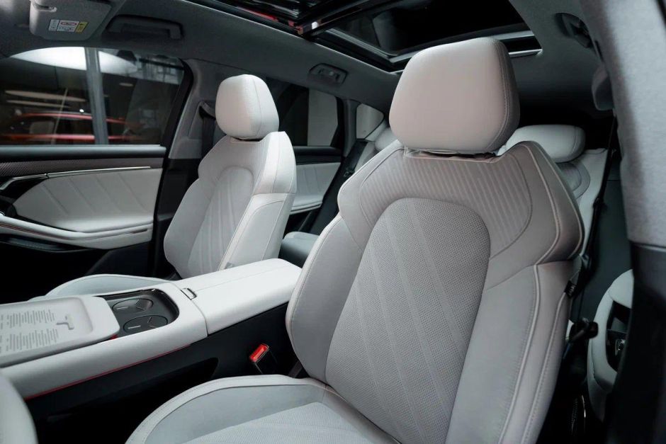 Voyah Free EVR Sport Edition 1.5 АКПП, 2024 фото 10