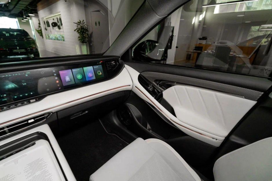 Voyah Free EVR Sport Edition 1.5 АКПП, 2024 фото 11