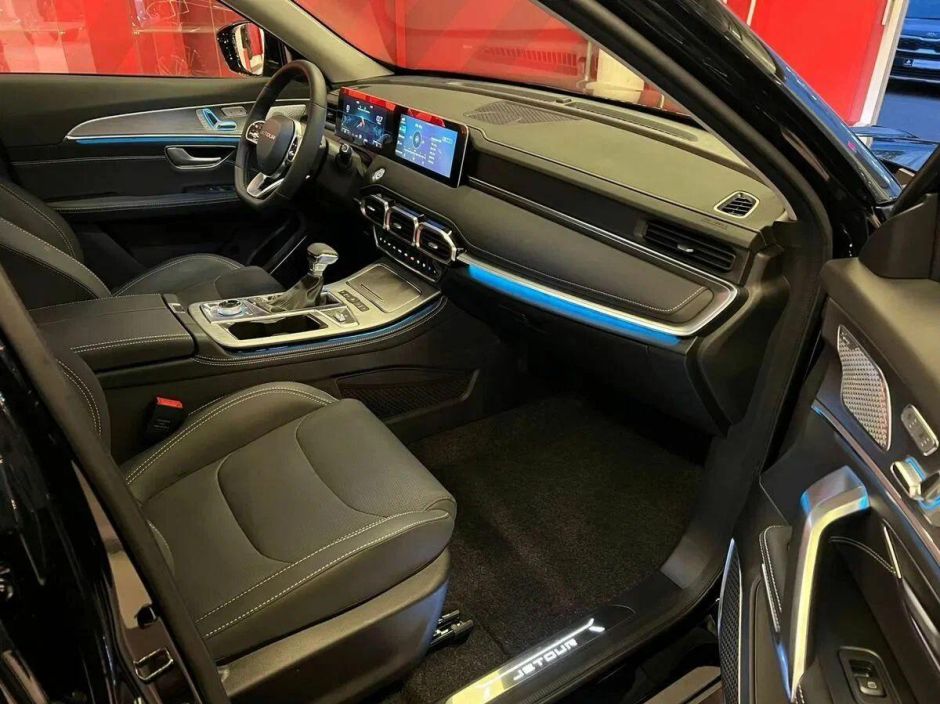 JETOUR X70 Plus Comfort 1.6 РКПП, 2024 фото 9