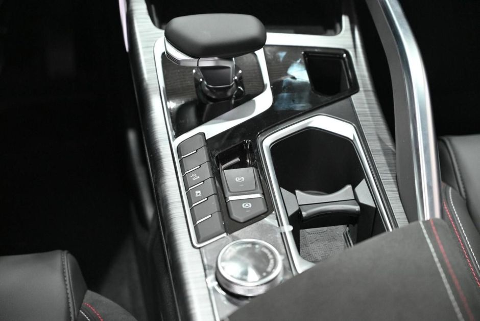 Geely Tugella Luxury 2.0 АКПП, 2024 фото 11