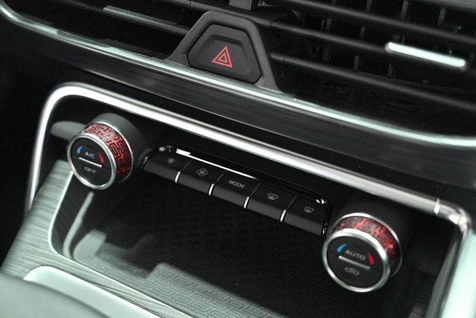 Geely Tugella Luxury 2.0 АКПП, 2024 фото 12