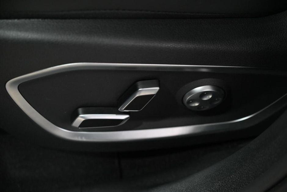 Geely Tugella Luxury 2.0 АКПП, 2024 фото 14