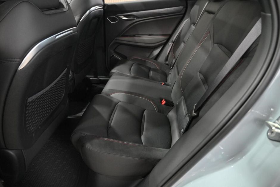 Geely Tugella Luxury 2.0 АКПП, 2024 фото 16