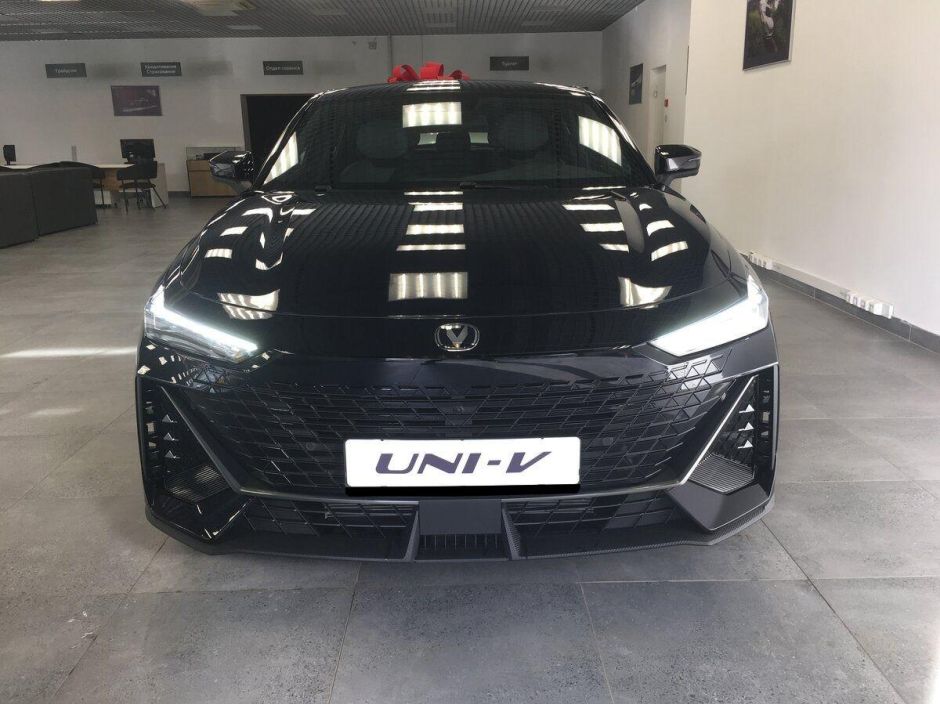 Changan UNI-V DLX 1.5 РКПП, 2024 фото 2