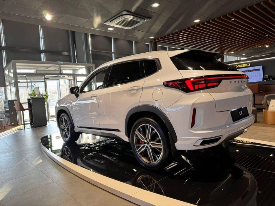 EXEED LX Premium 1.6 РКПП, 2024 фото 4