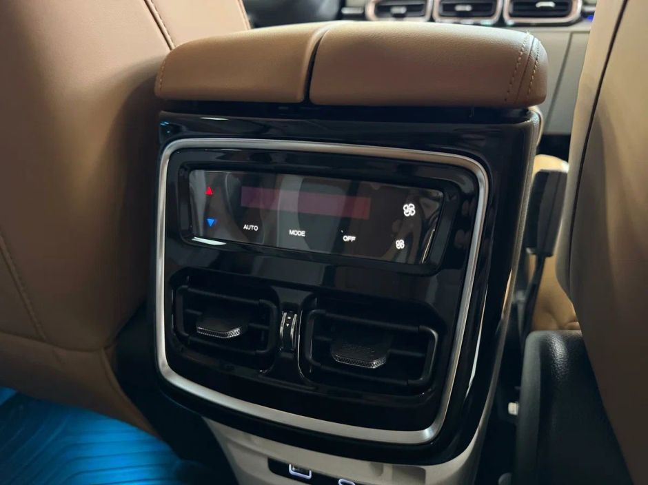 JETOUR X70 Plus Premium 1.6 РКПП, 2024 фото 14