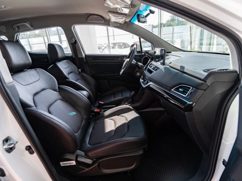 JAC JS3 Luxury 1.6 CVT, 2024 фото 6