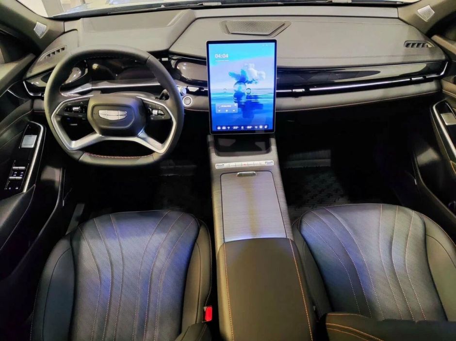 Geely Preface Luxury 2.0 РКПП, 2024 фото 10