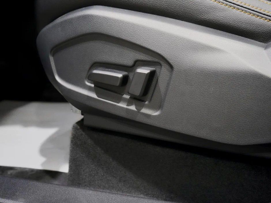 FAW Bestune T77 Luxury (DCT) 1.5 РКПП, 2024 фото 8