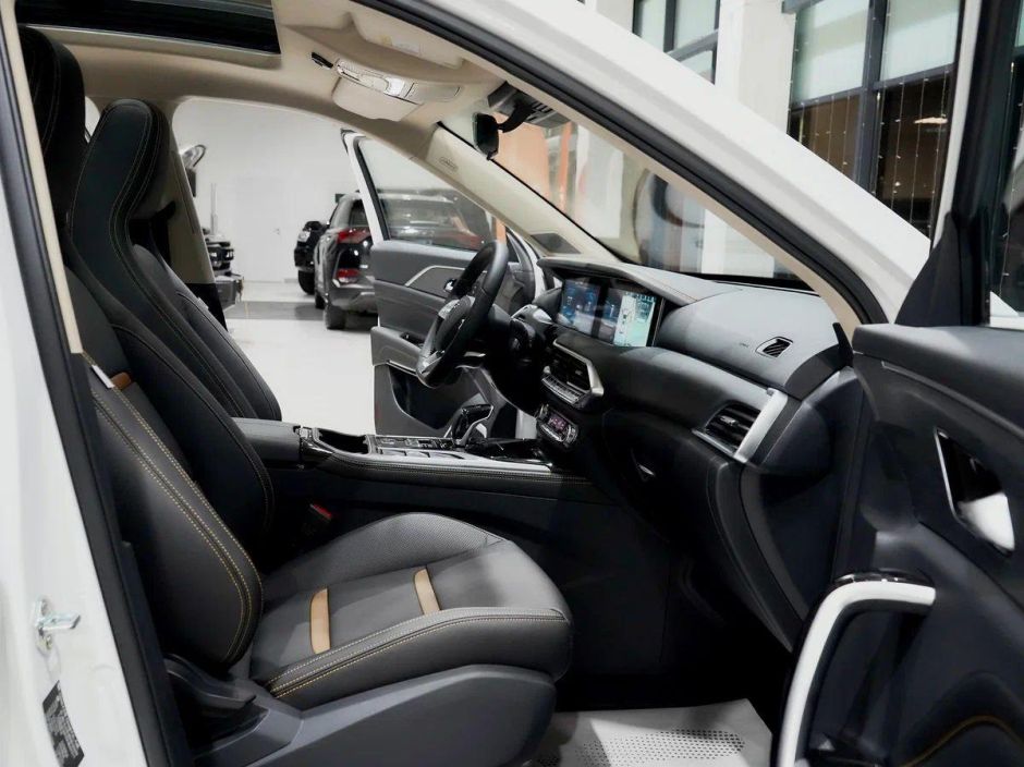 FAW Bestune T77 Luxury (DCT) 1.5 РКПП, 2024 фото 12