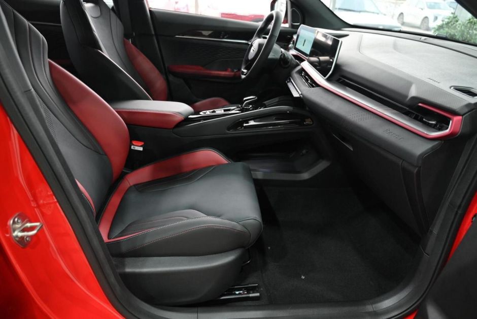 Geely Coolray Exclusive 1.5 РКПП, 2024 фото 7