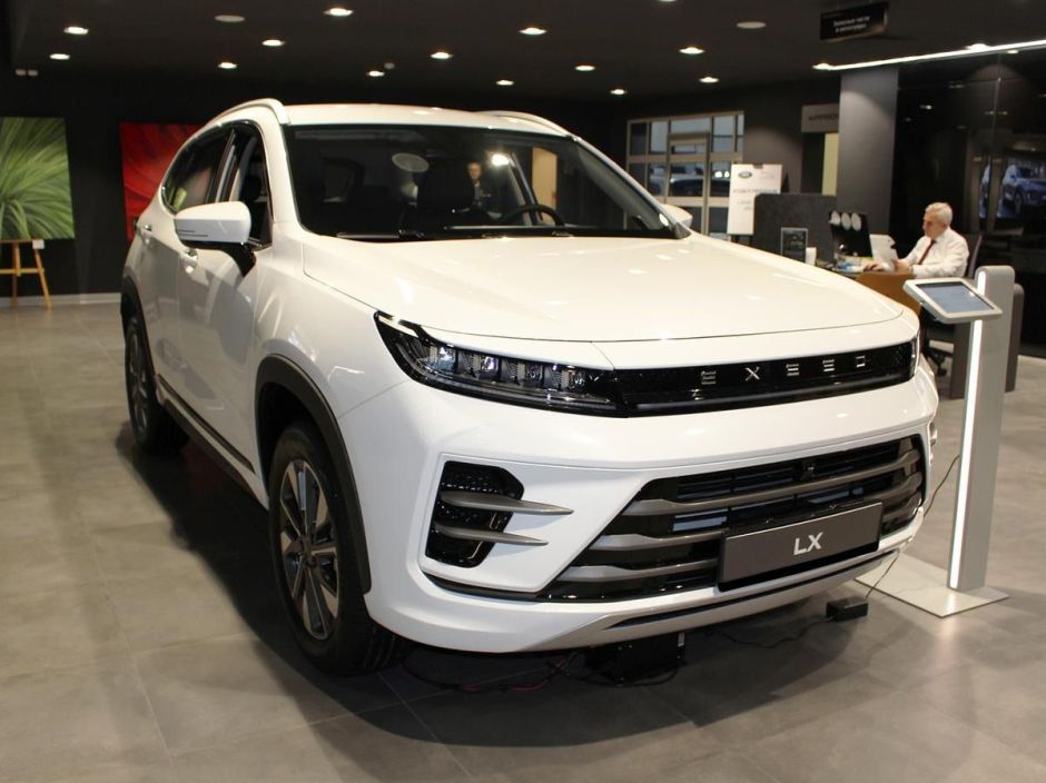 EXEED LX Prestige Plus 1.5 CVT, 2024 фото 2