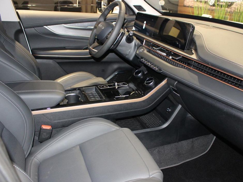 EXEED LX Prestige Plus 1.5 CVT, 2024 фото 5