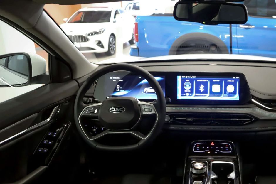 JAC JS6 Comfort 1.5 РКПП, 2023 фото 10