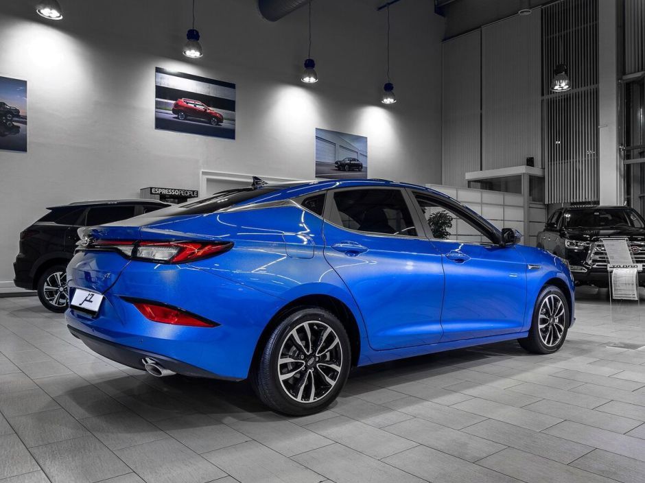 JAC J7 Luxury 1.5 CVT, 2024 фото 3