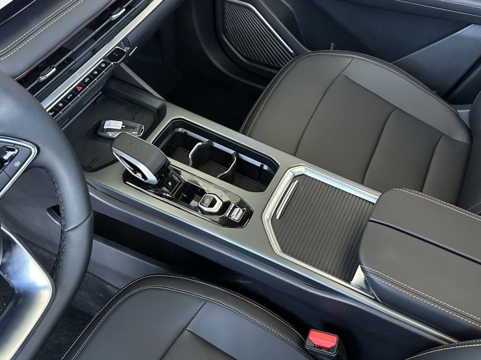 Geely Okavango Flagship 2.0 РКПП, 2024 фото 6