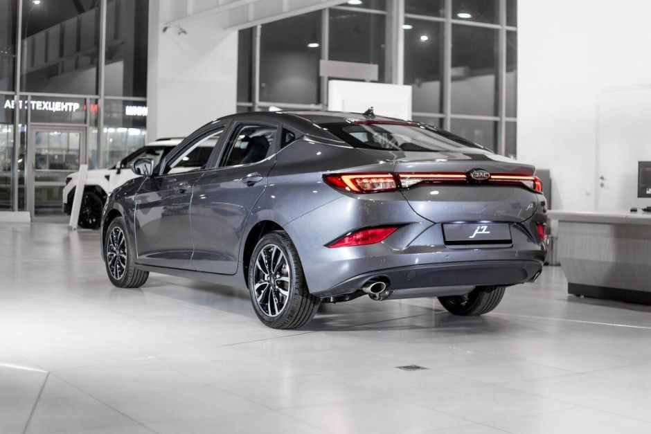 JAC J7 Luxury 1.5 CVT, 2024 фото 3