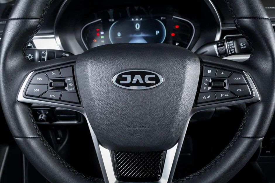 JAC J7 Luxury 1.5 CVT, 2024 фото 7