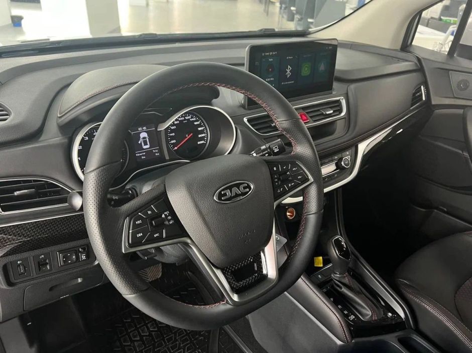 JAC JS3 Luxury 1.6 CVT, 2024 фото 5