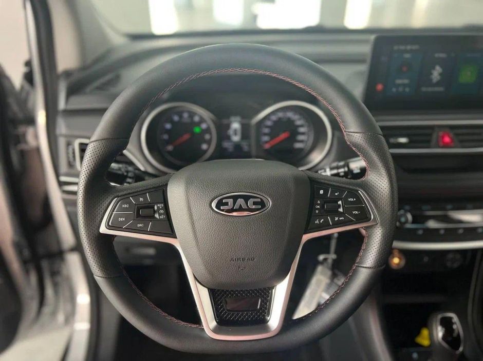 JAC JS3 Luxury 1.6 CVT, 2024 фото 6