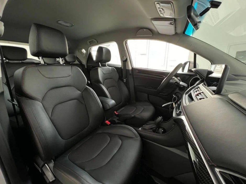 JAC JS3 Luxury 1.6 CVT, 2024 фото 12