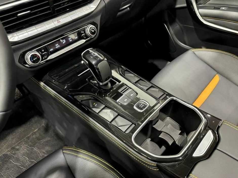 FAW Bestune T77 Luxury (DCT) 1.5 РКПП, 2025 фото 5