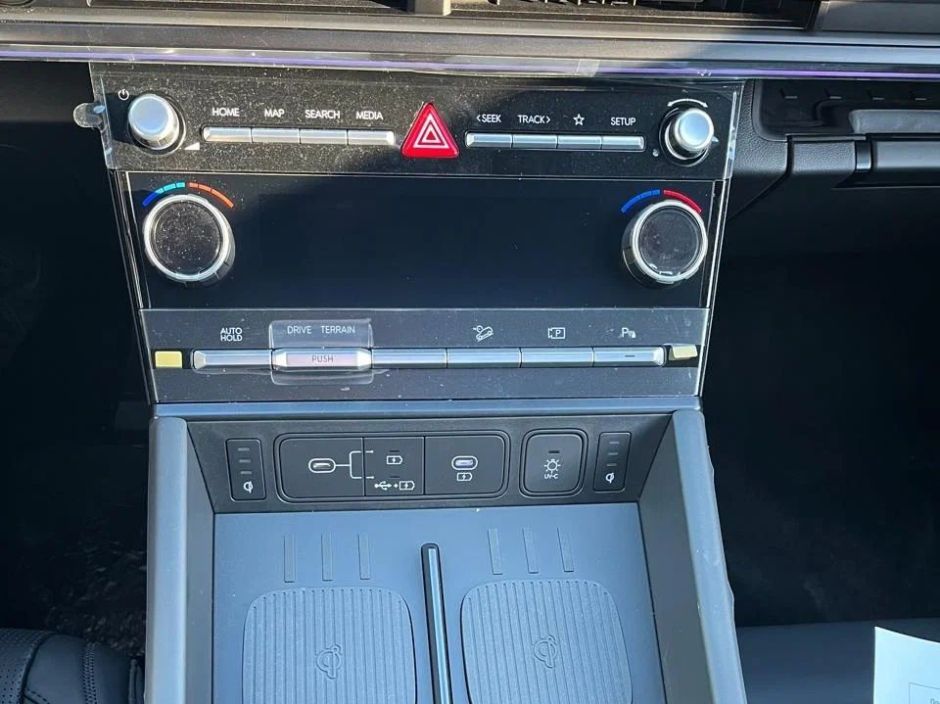 Hyundai Santa Fe Prestige 2.5 РКПП, 2024 фото 8