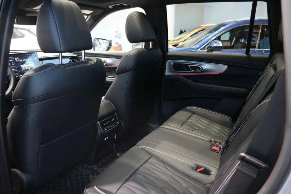 GAC GS8 2.0 АКПП, 2024 фото 6