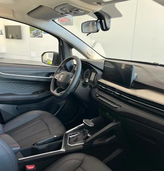 Livan X3 Pro Luxury 1.5 CVT, 2024 фото 6