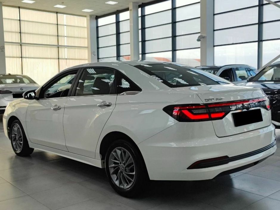 Venucia D60 Plus Elite 1.6 CVT, 2024 фото 4