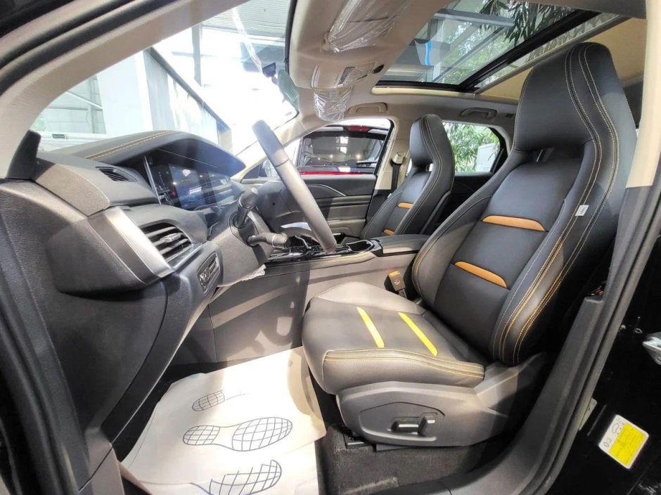 FAW Bestune T77 Luxury (DCT) 1.5 РКПП, 2025 фото 8