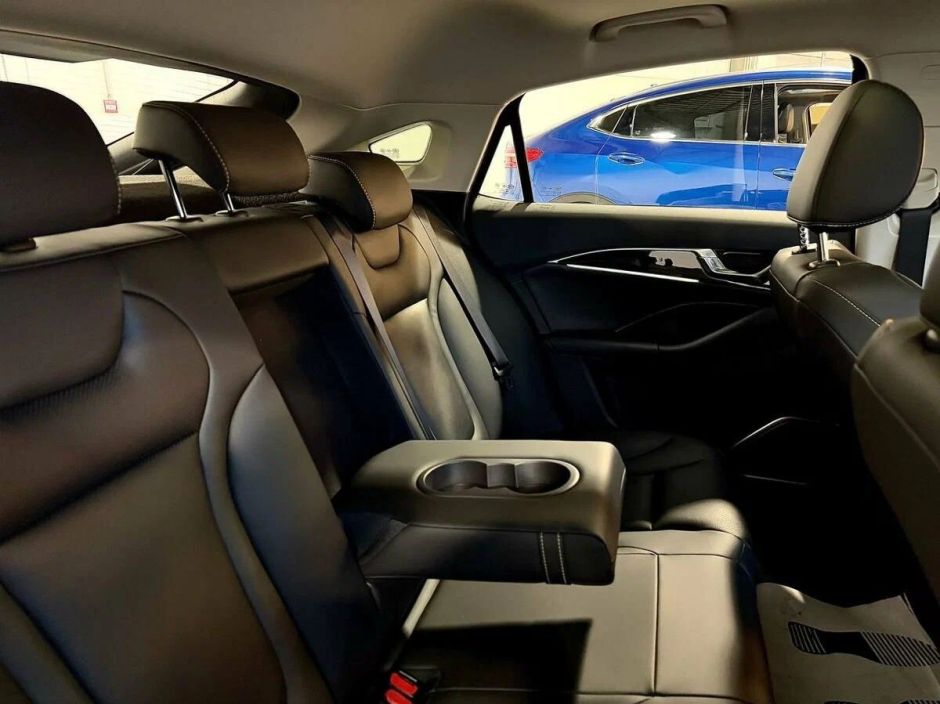 FAW Bestune B70 Prestige 2.0 АКПП, 2024 фото 7