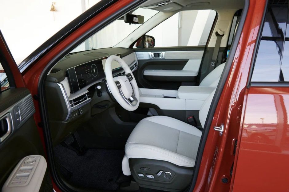 Hyundai Santa Fe Exclusive 2.5 АКПП, 2024 фото 7