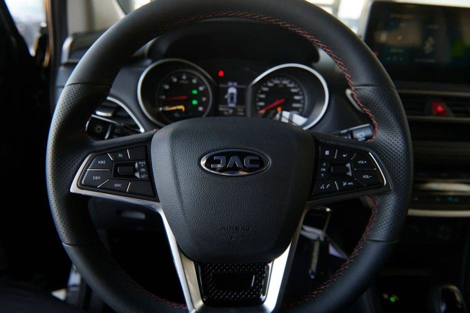 JAC JS3 Luxury 1.6 CVT, 2024 фото 5