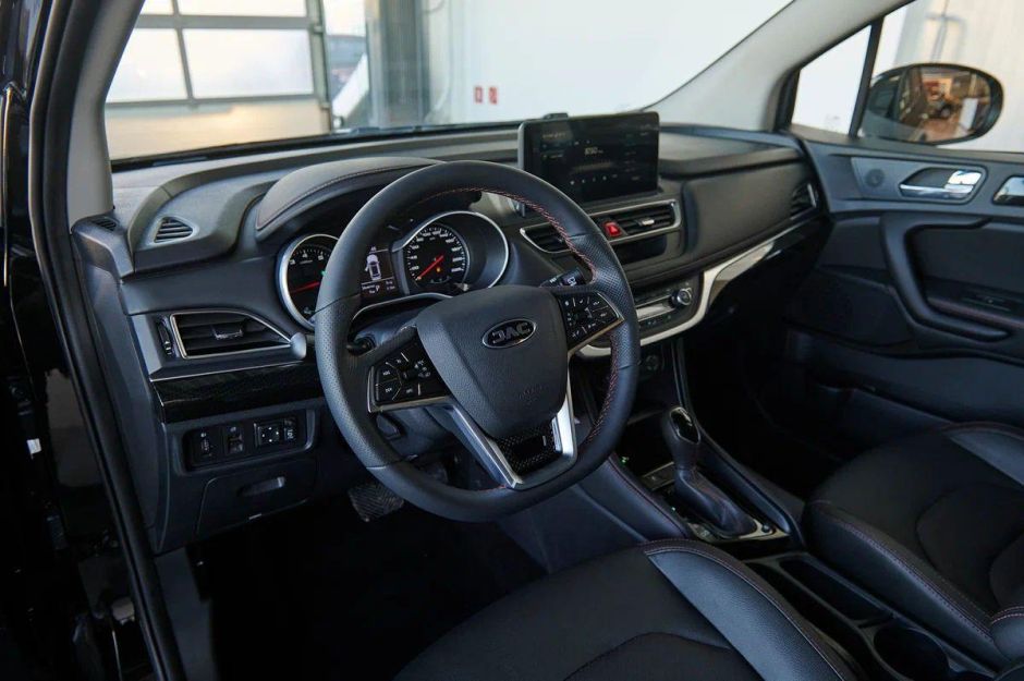 JAC JS3 Luxury 1.6 CVT, 2024 фото 6